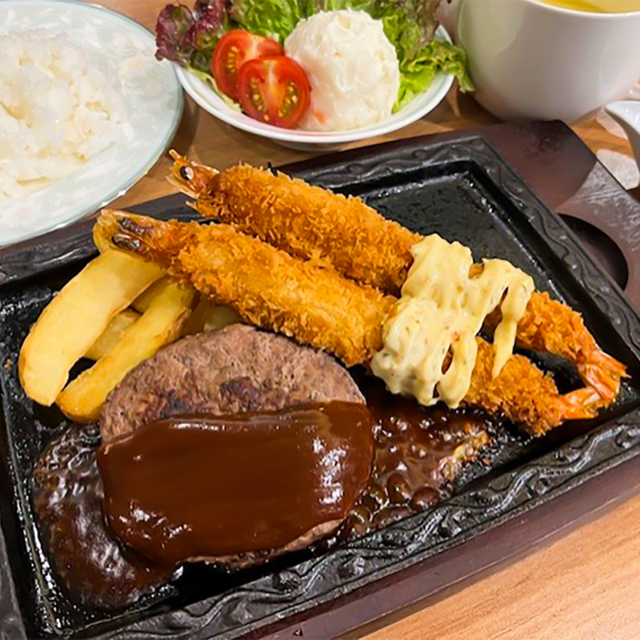 国産牛100％ハンバーグと有頭大海老フライのセット